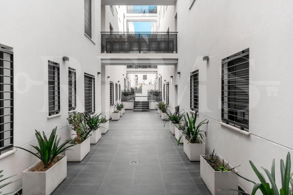 Inviting Apartment In The Center By Rems Málaga Dış mekan fotoğraf
